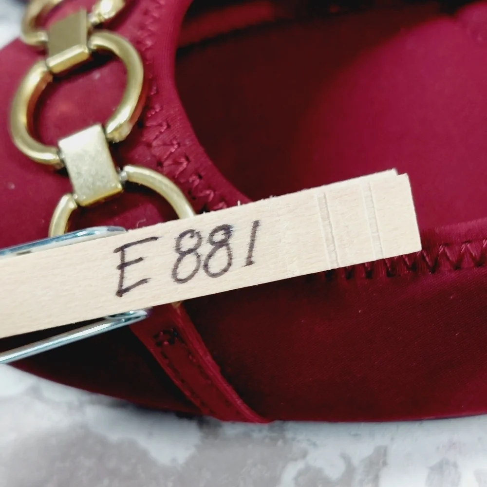 Bandolino Red Textile Slip On Gold Hardware Detail Wedge Heels E881